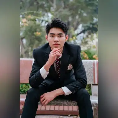 万荷婷